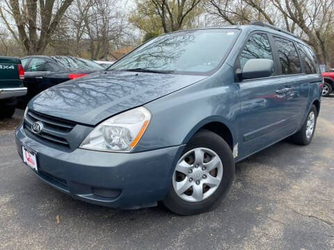 2007 Kia Sedona for sale at Car Castle in Zion IL