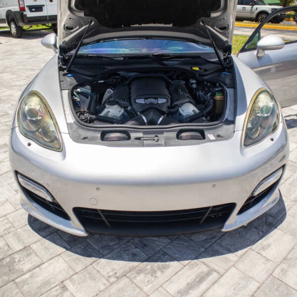 2013 Porsche Panamera GTS