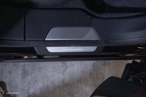 2024 Lamborghini Urus S