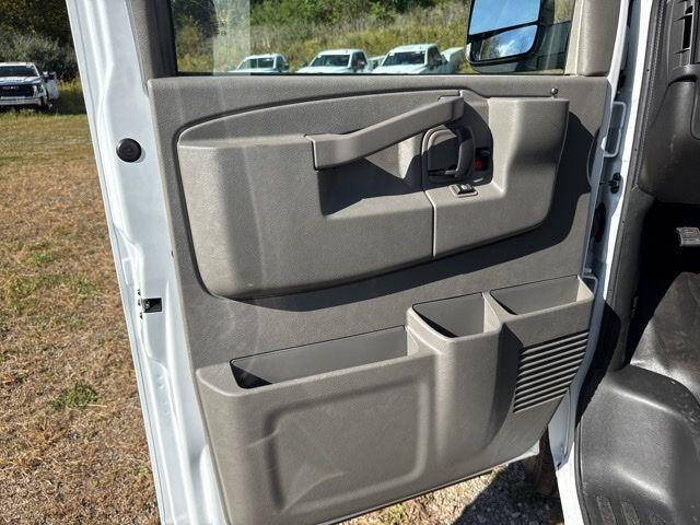 2025 GMC Savana 2500