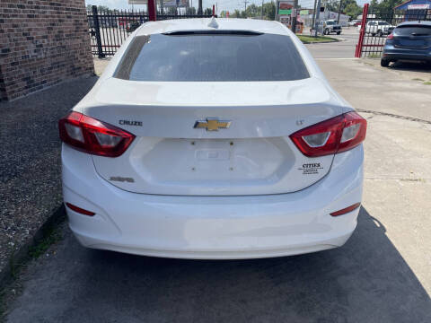 2017 Chevrolet Cruze LT Auto