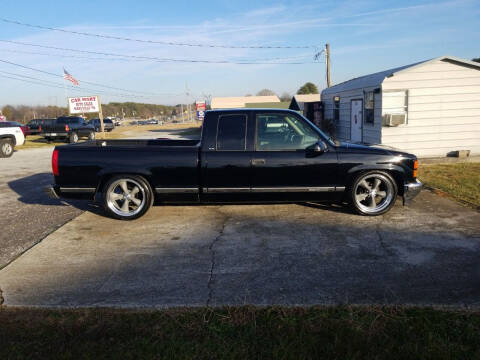1996 GMC Sierra 1500 for sale at CAR-MART AUTO SALES in Maryville TN