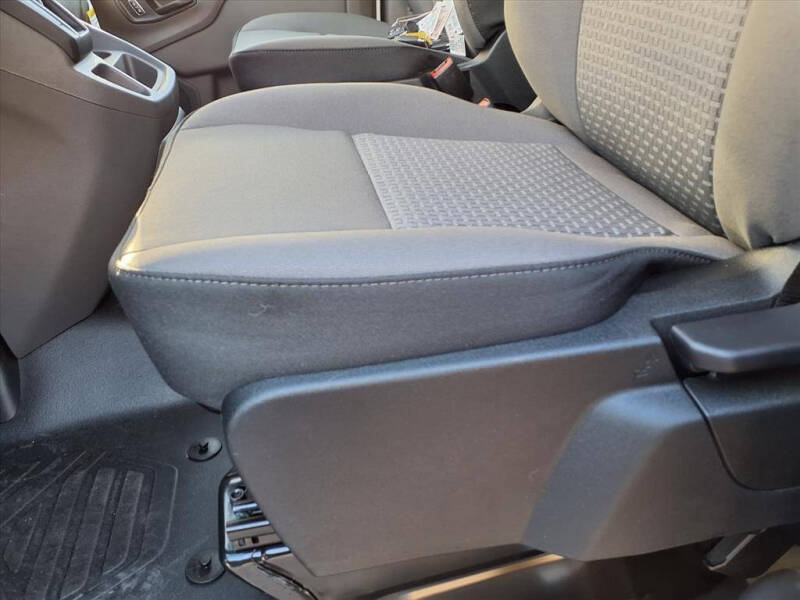 2025 Ford Transit 250