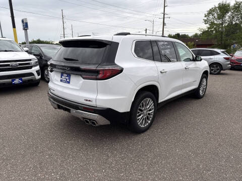 2024 GMC Acadia Denali