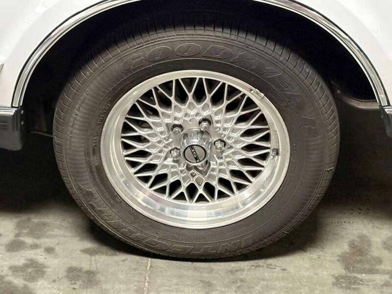 1990 Lincoln Mark VII LSC