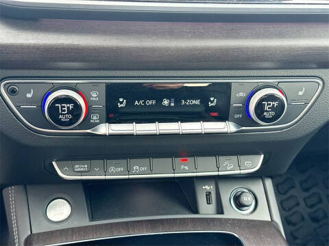 2025 Audi Q5 quattro S line Prem Plus 45 TFSI