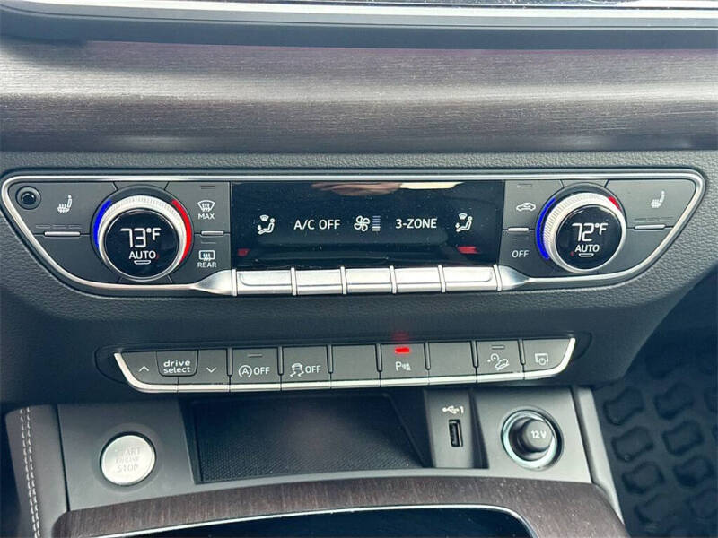 2025 Audi Q5 quattro S line Prem Plus 45 TFSI