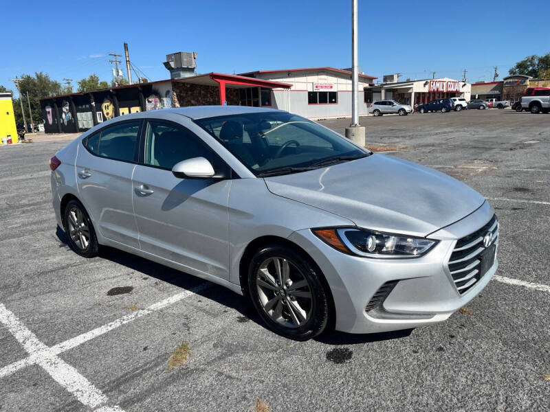 2018 Hyundai Elantra SEL photo 8