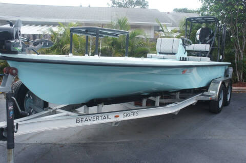 2018 BEAVERTAIL LIGHTNING 20'