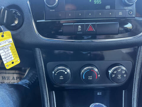 2013 Chrysler 200 LX