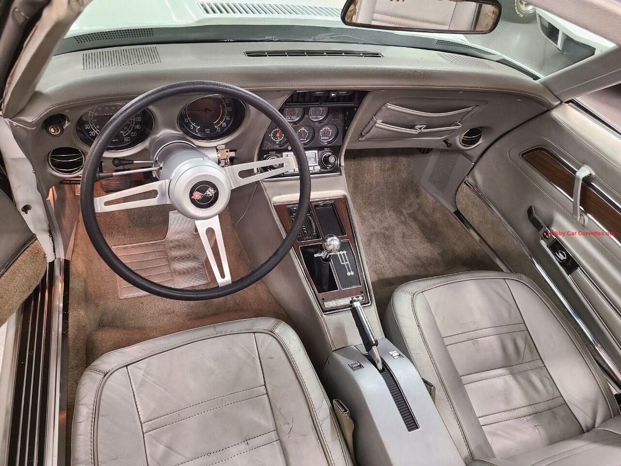 1975 Chevrolet Corvette 32