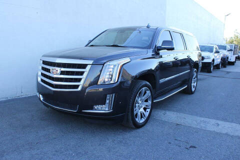 2018 Cadillac Escalade ESV Premium Luxury