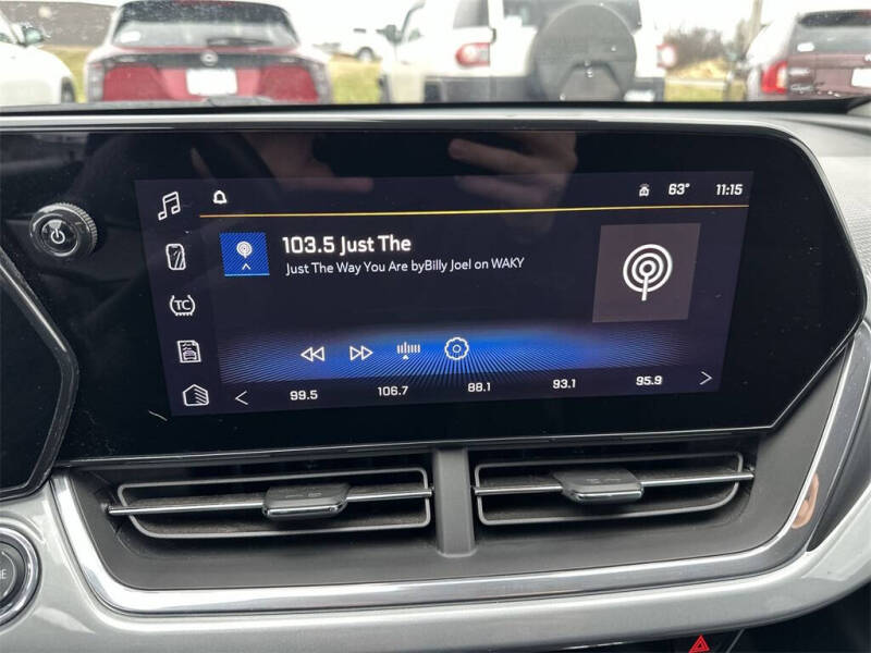 2024 Chevrolet Trax LT