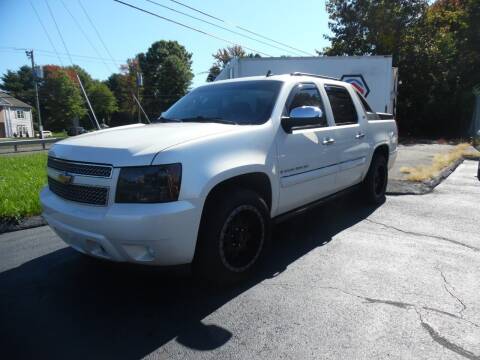 2008 Chevrolet Avalanche for sale at Village Motors in New Britain CT