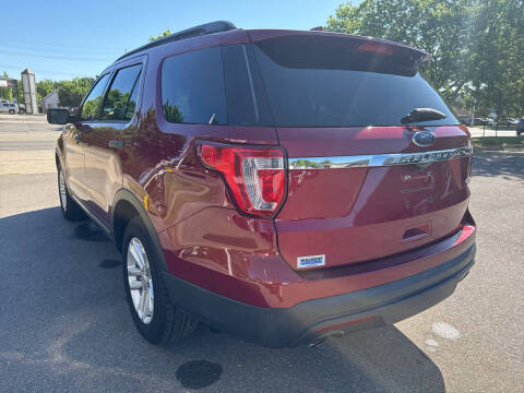 2017 Ford Explorer