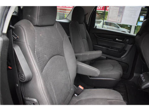 2016 GMC Acadia SLE-2