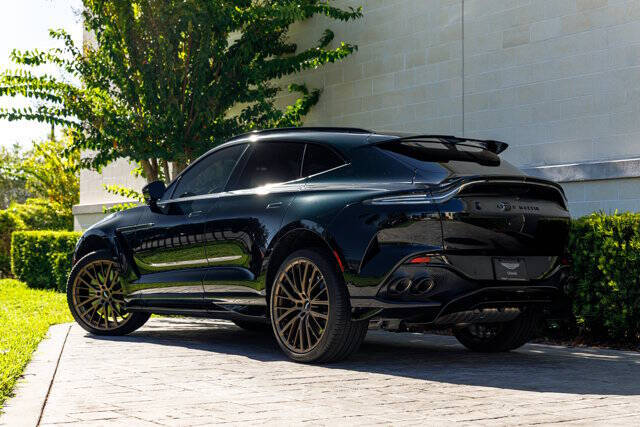 2025 Aston Martin DBX 707