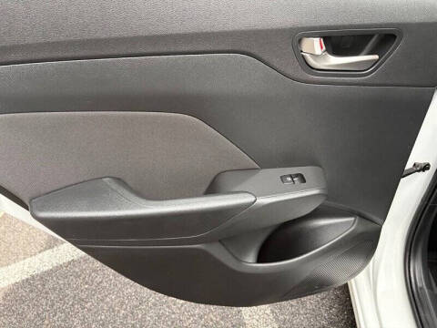 2022 Hyundai Accent SEL