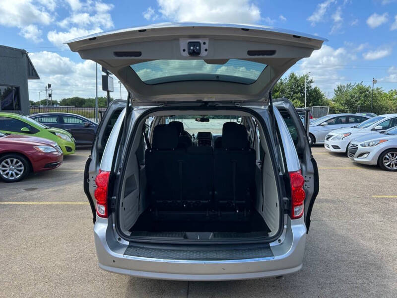2012 Dodge Grand Caravan Crew