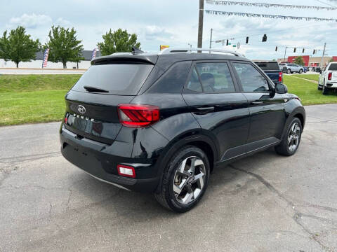 2021 Hyundai Venue SEL