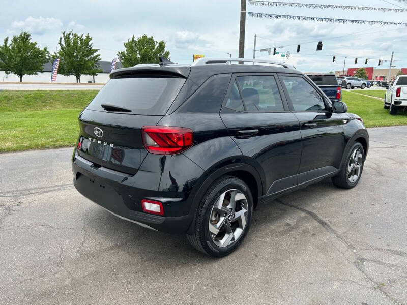 2021 Hyundai Venue SEL