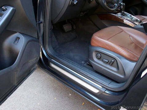2012 Audi Q5 2.0T quattro Premium Plus