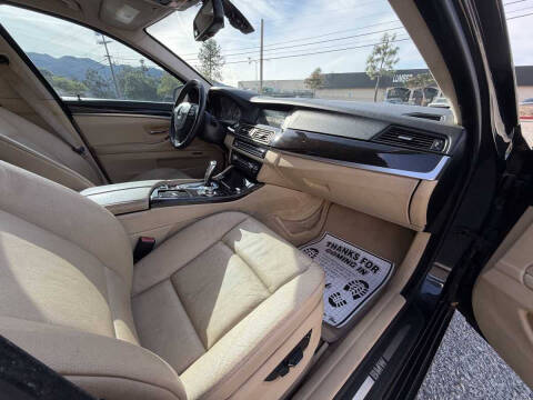 2011 BMW 5 Series 528i