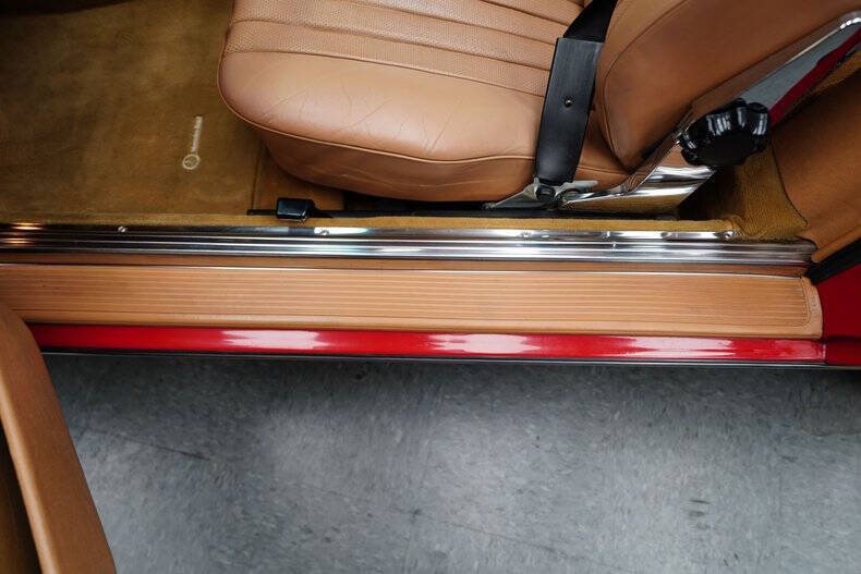 1986 Mercedes-Benz 560-Class 560 SL