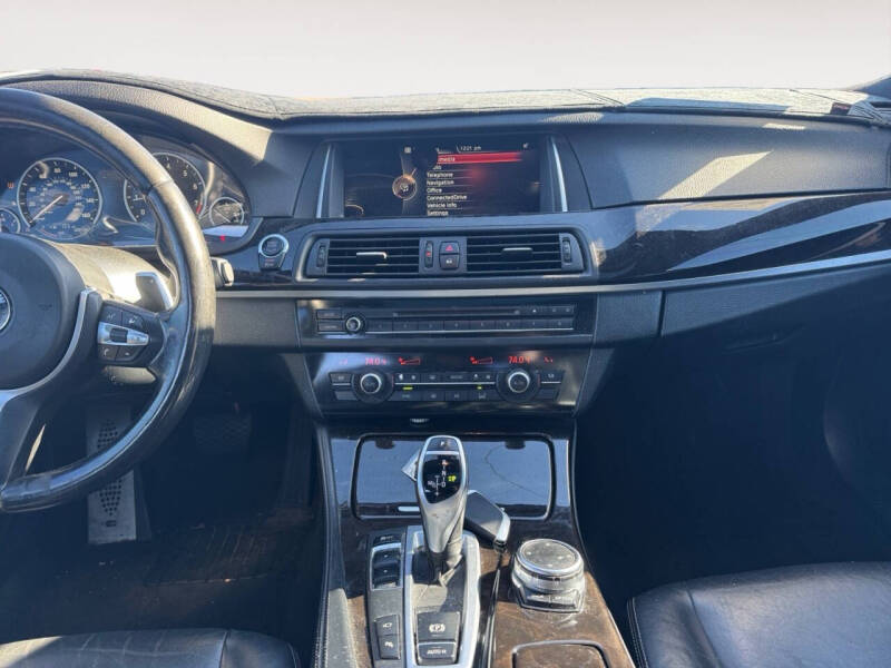 2016 BMW 5 Series 528i