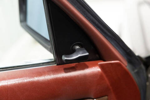 1988 Mercedes-Benz 560-Class 560 SEL