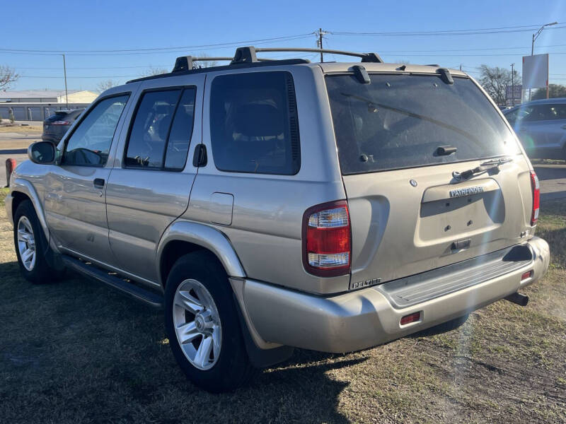 2003 Nissan Pathfinder LE
