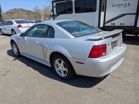 2003 Ford Mustang