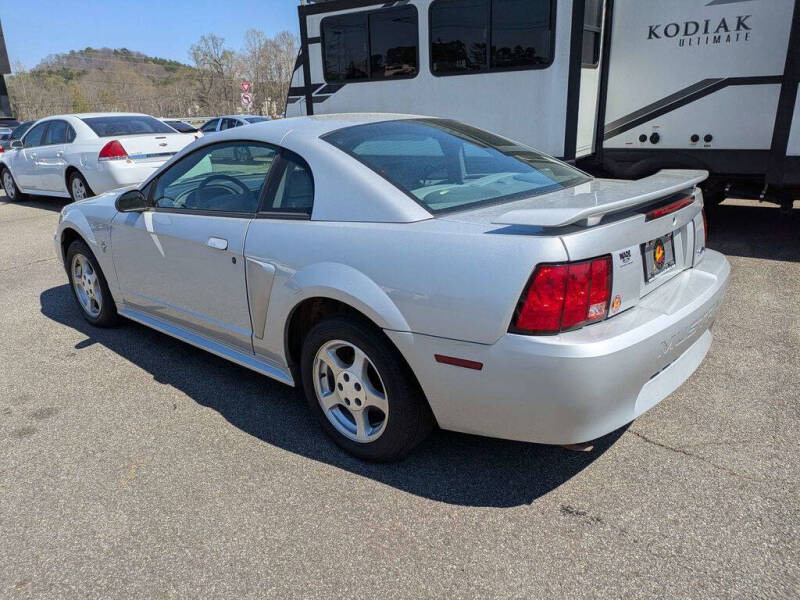 2003 Ford Mustang