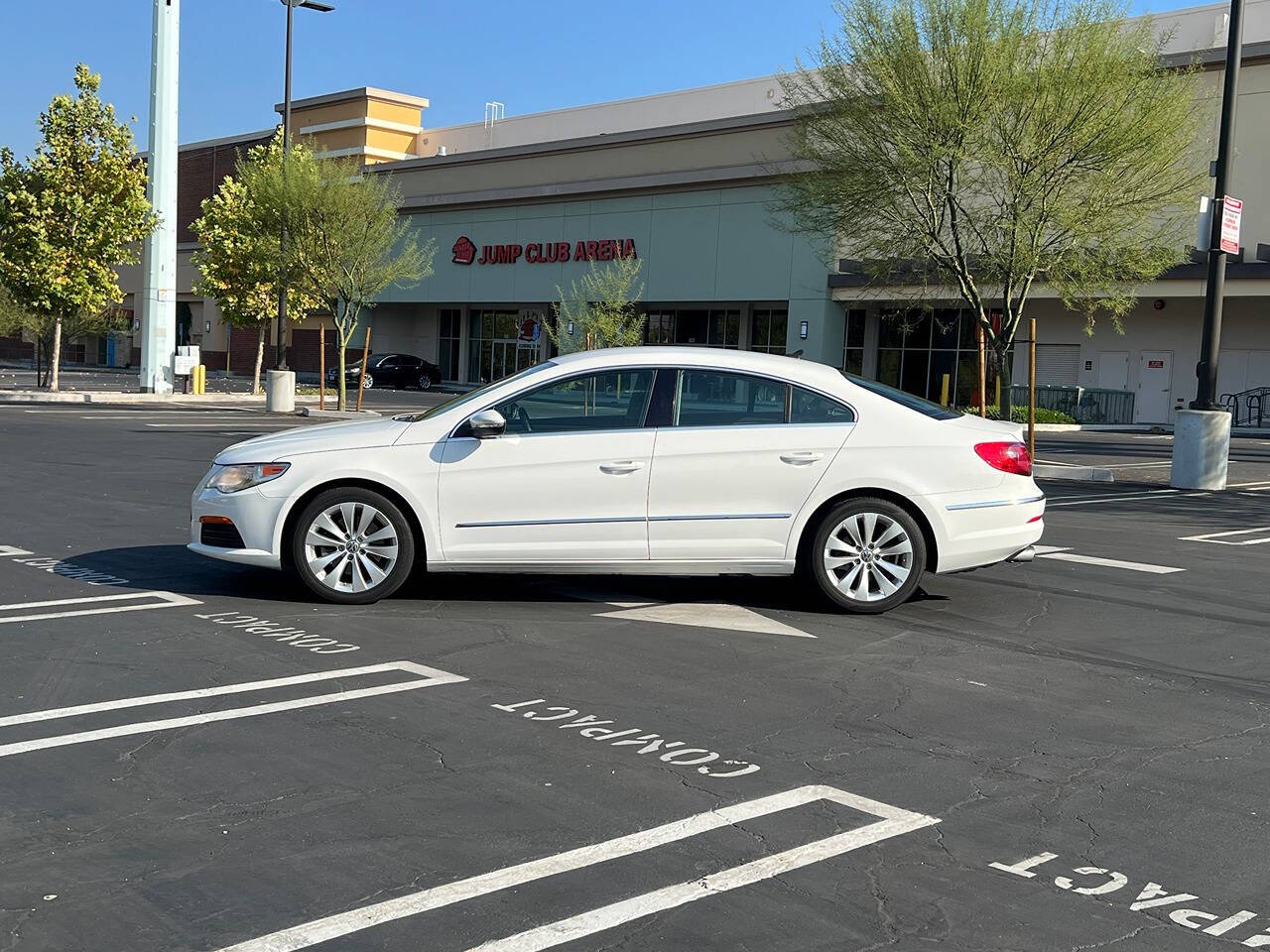 2012 Volkswagen CC for sale at R&G Auto Sales in Tujunga, CA