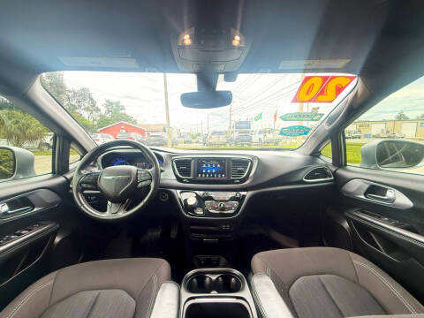 2020 Chrysler Pacifica Touring