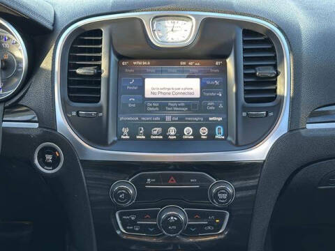 2016 Chrysler 300 Limited Anniversary