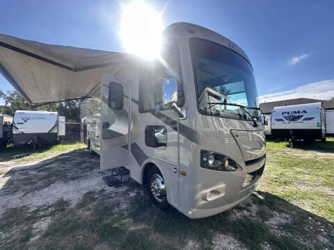 2015 Thor Motor Coach Hurricane