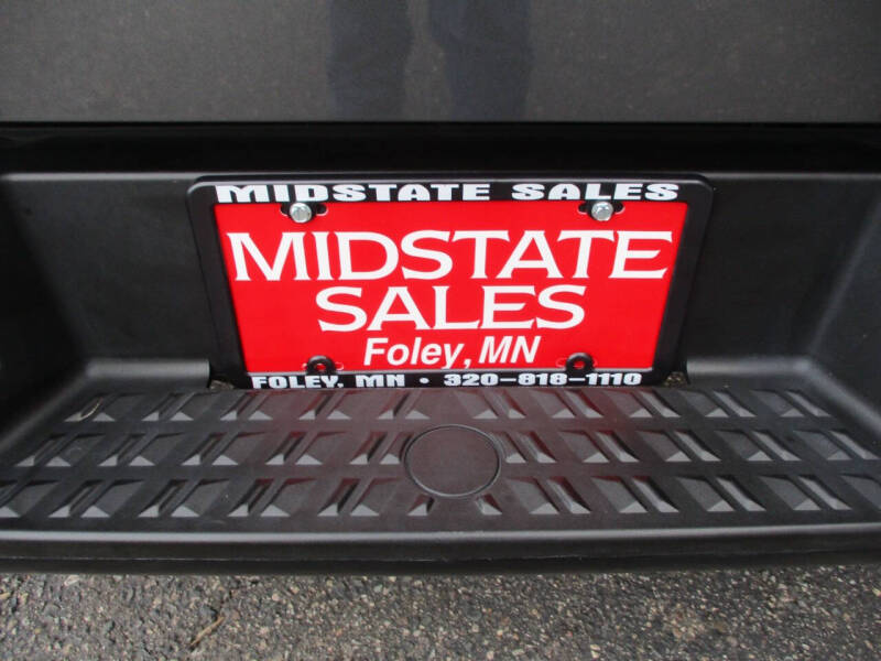 2023 Nissan Titan SV