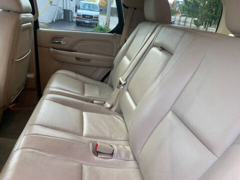 2014 Cadillac Escalade Luxury