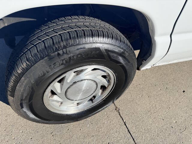 2002 Ford E-Series E-250