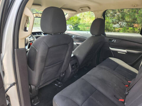 2013 Ford Edge SE