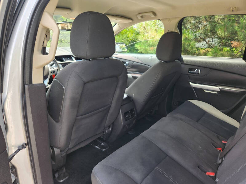 2013 Ford Edge SE