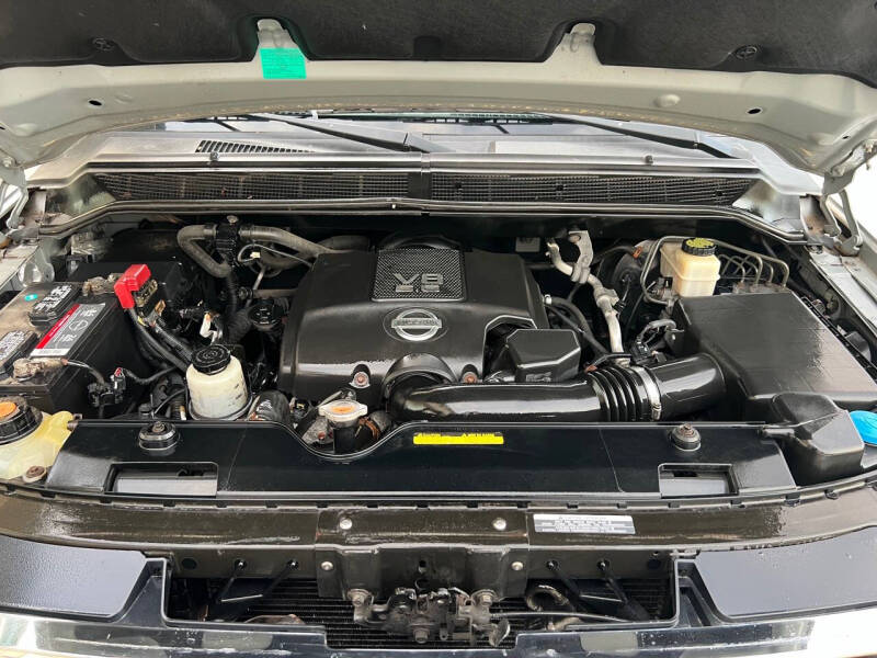 2015 Nissan Titan SL