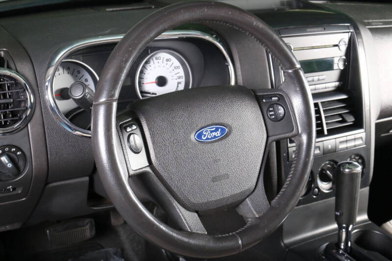 2008 Ford Explorer Sport Trac XLT