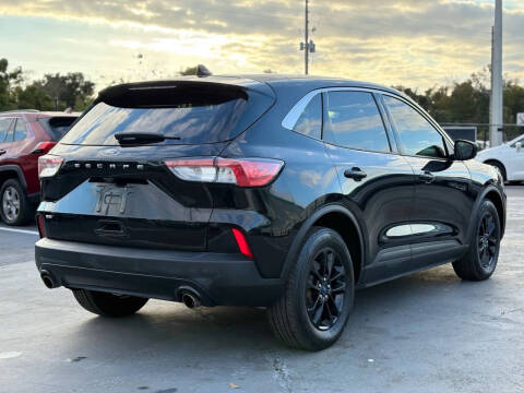 2021 Ford Escape SE