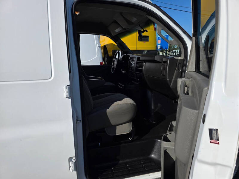 2020 Chevrolet Express 2500