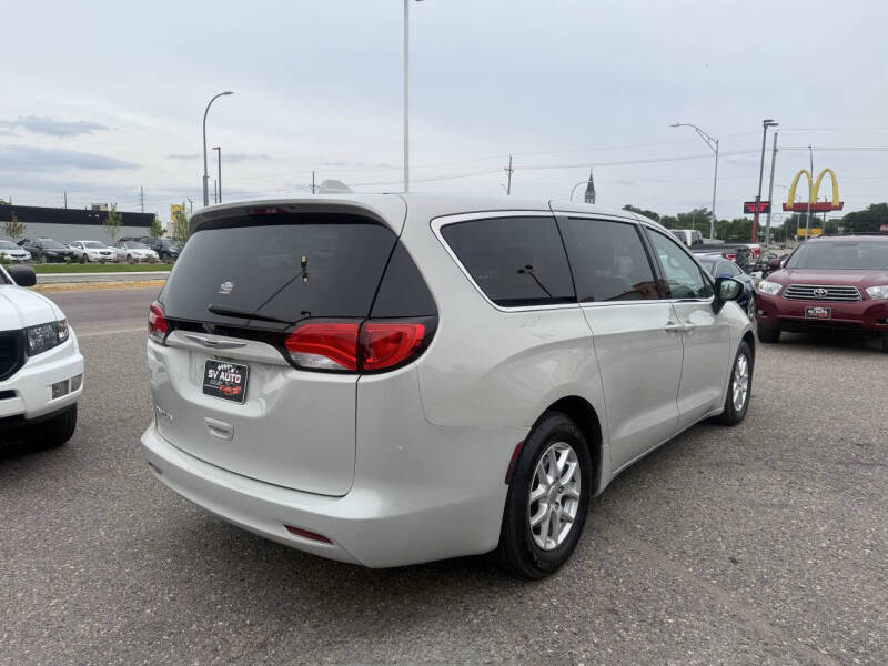 2017 Chrysler Pacifica LX