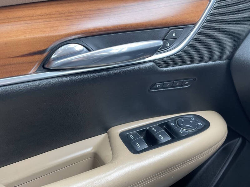 2017 Cadillac XT5 Platinum