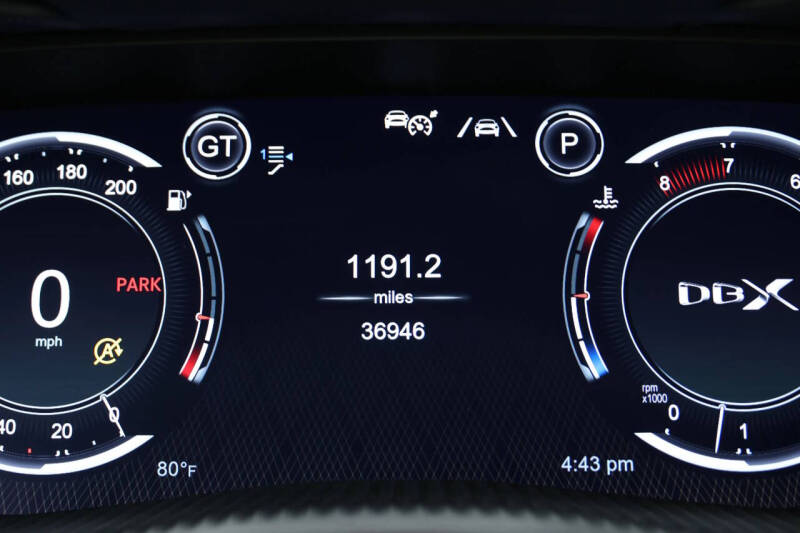 2021 Aston Martin DBX
