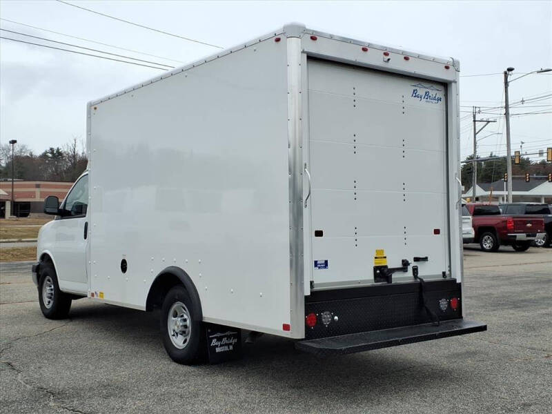 2025 Chevrolet Express 3500